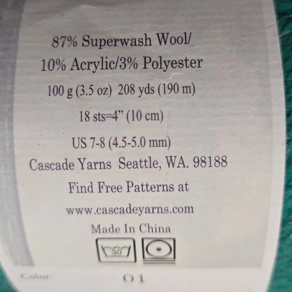 🎄🎄🎄 Cascade Yarns Hollywood Green Glittery Yarn 87% Superwash Wool